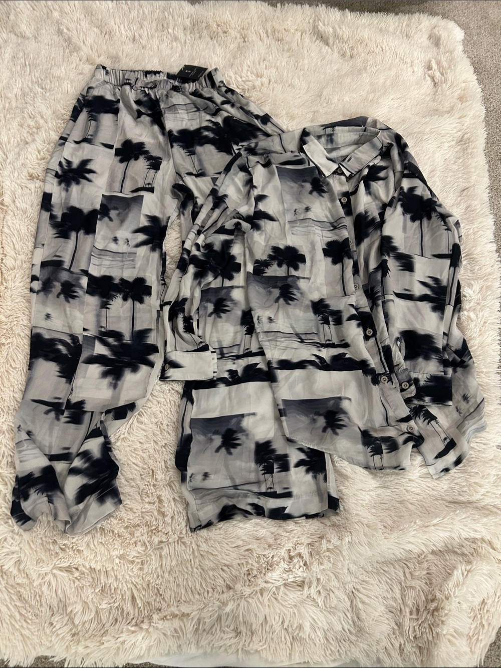Skatie Two-Piece Palm Tree Print Pantsuit in Black and White